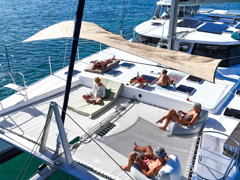 Yacht hire Trellis Bay cheap AWATEA