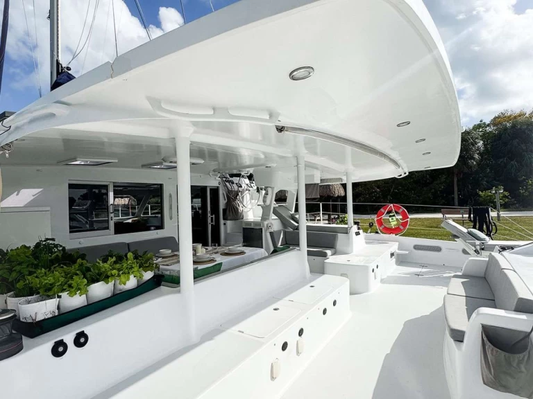 Luxury Yacht hire in Trellis Bay - Custom AWATEA