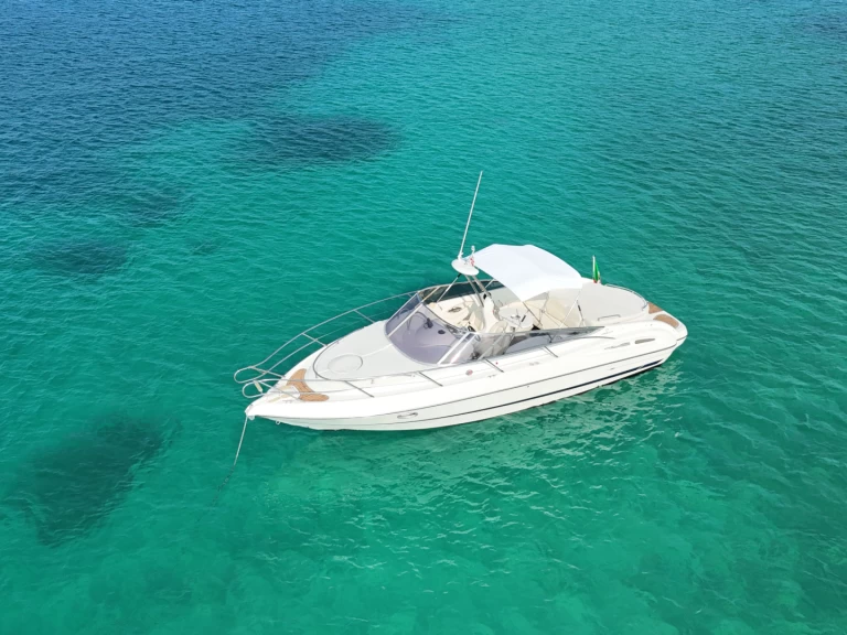Yacht hire La Maddalena cheap Cranchi 28 CSL