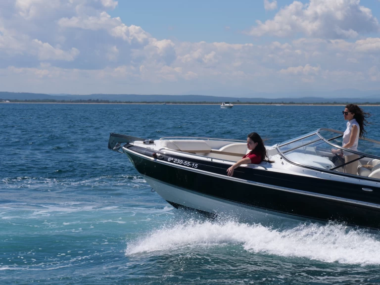 Motorboat to hire Empuriabrava at the best price