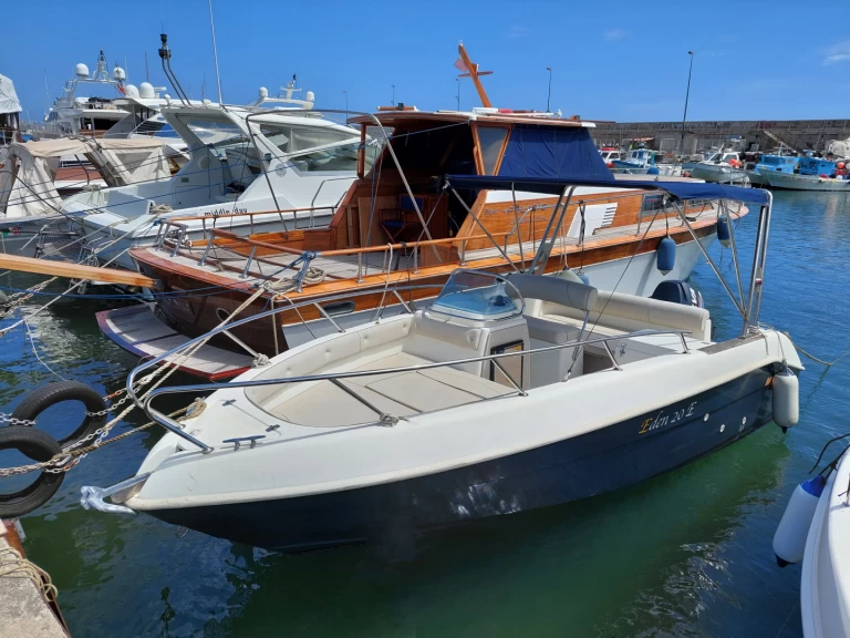 Yacht hire Sanremo cheap Eden 20