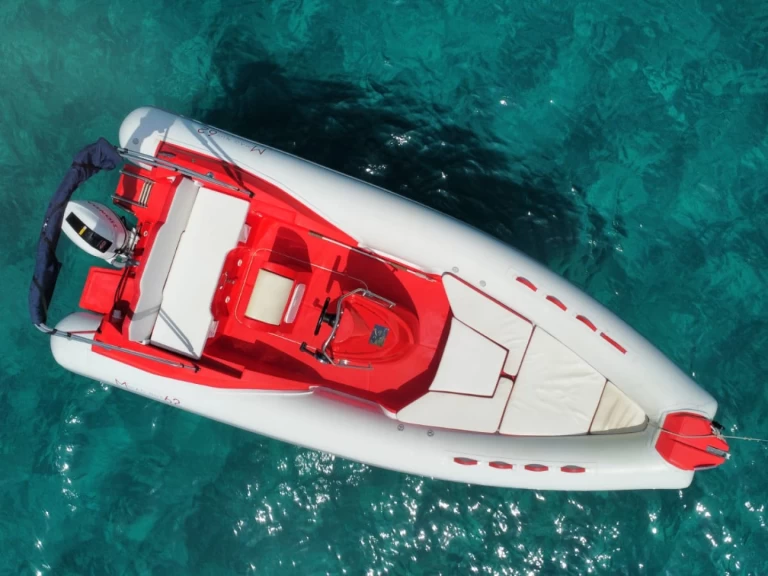 Hire a Magnus 6,20 Porto Rotondo