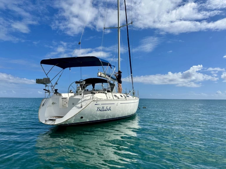 Charter a Dufour Dufour 41 Classic in Grand Baie on Samboat