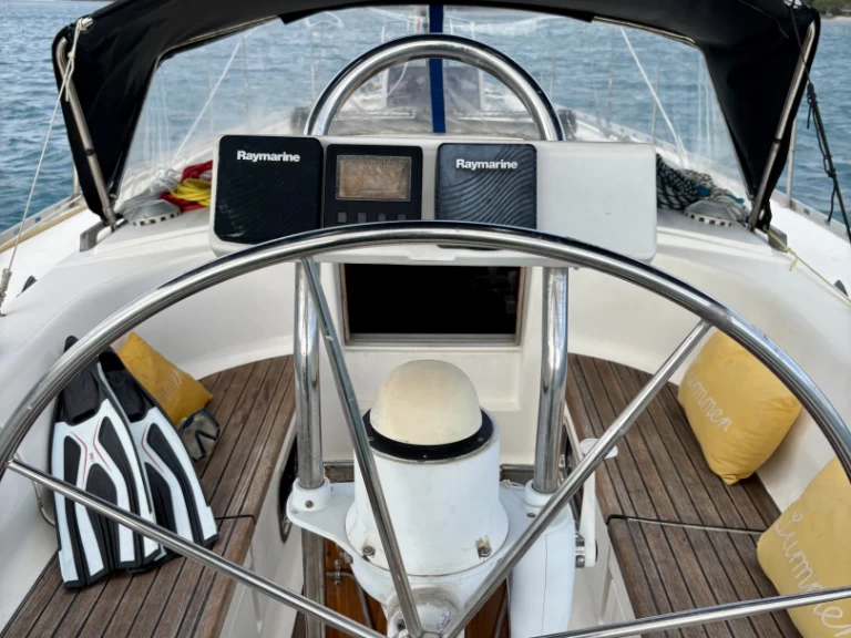 Hire a Dufour Dufour 41 Classic Grand Baie