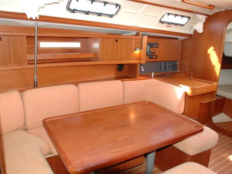 Hire Sailboat Dufour with a boat licence