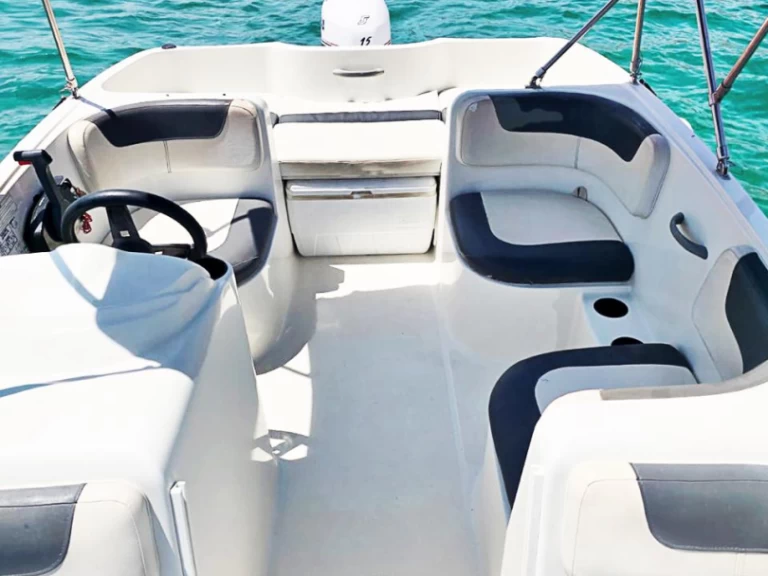 Yacht hire La Savina cheap E16