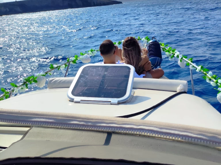 Hire Motorboat Gobbi with a boat licence