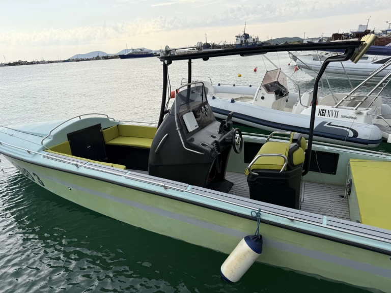 Hire a Scarab Scarab Vlorë