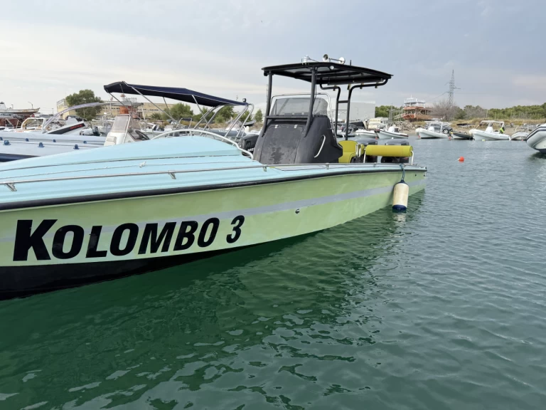 Motorboat to hire Vlorë at the best price