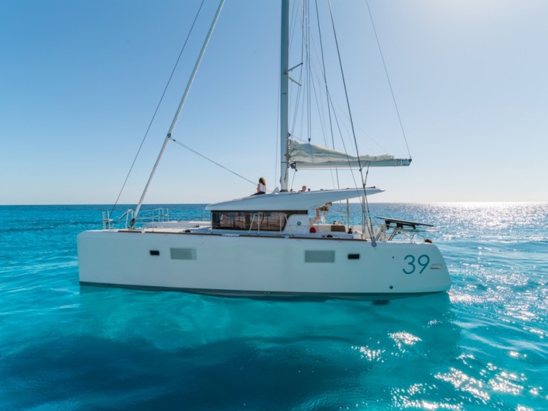 Yacht charter Fethiye - Lagoon Lagoon 39 on SamBoat