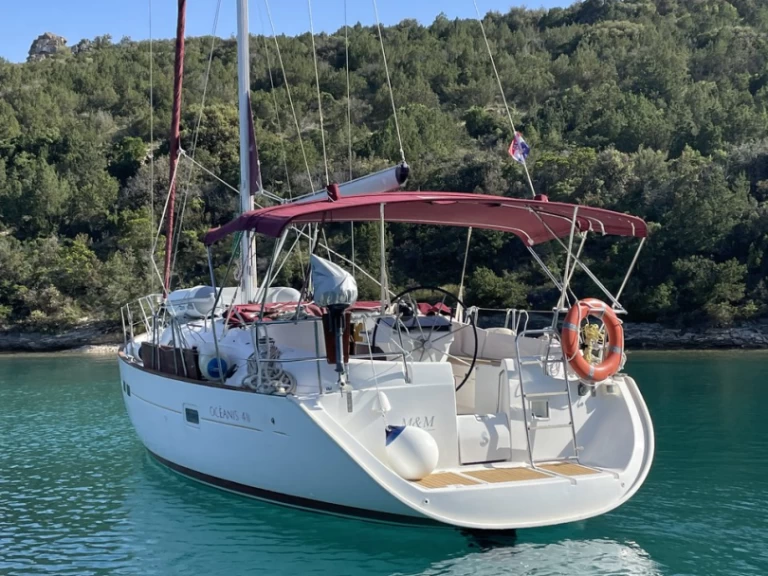 Yacht charter Omiš - Bénéteau Oceanis 411 Celebration on SamBoat