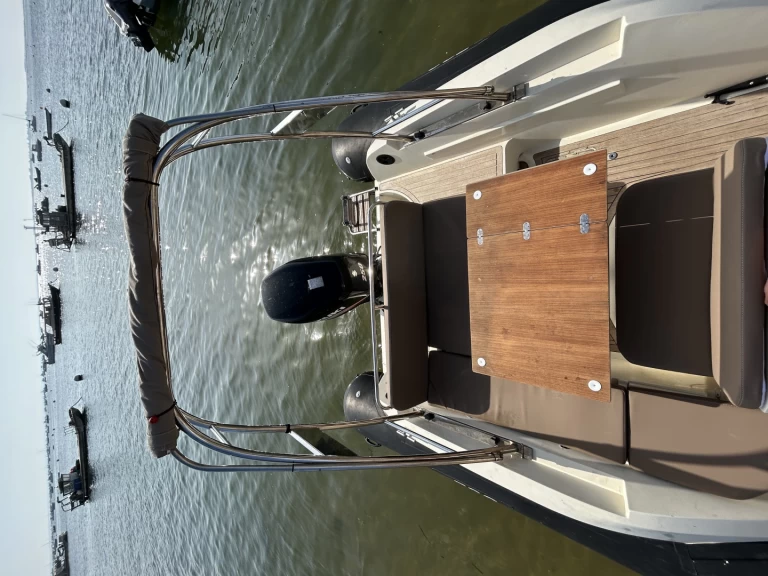 RIB to hire Le Canon at the best price