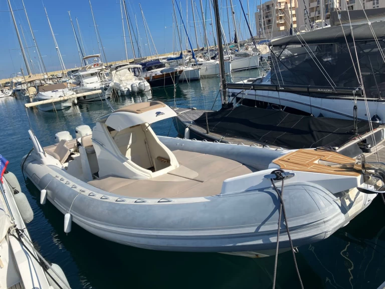 Hire RIB with or without skipper Master Le Canon