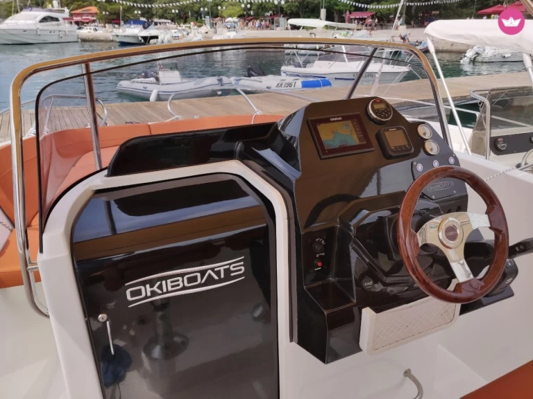 Yacht hire Medulin cheap 686 WA