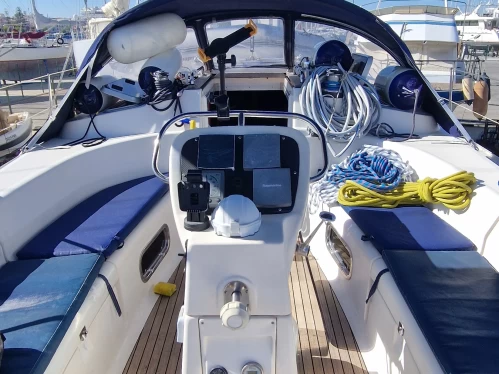 Sailboat to hire Marina de Lagos at the best price