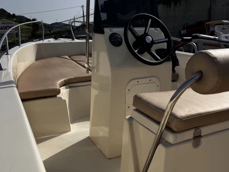 Yacht hire Kato Gouves cheap BRS500