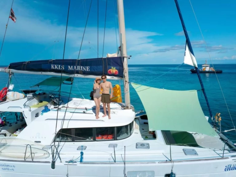 Catamaran hire in Mueang Phuket - Lagoon Lagoon 440