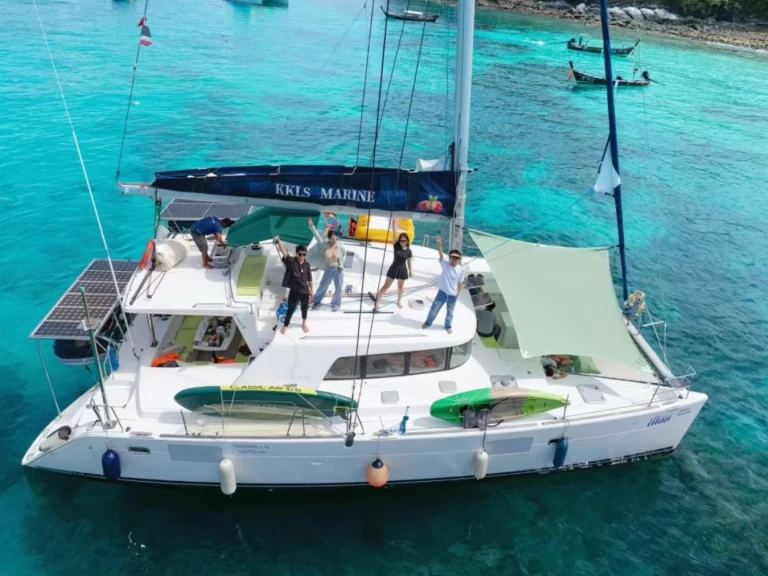Charter a Lagoon Lagoon 440 in Mueang Phuket on Samboat