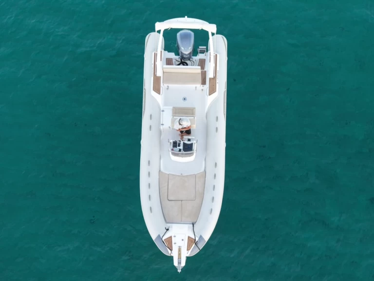 RIB hire in Porticcio - Capelli Capelli 770