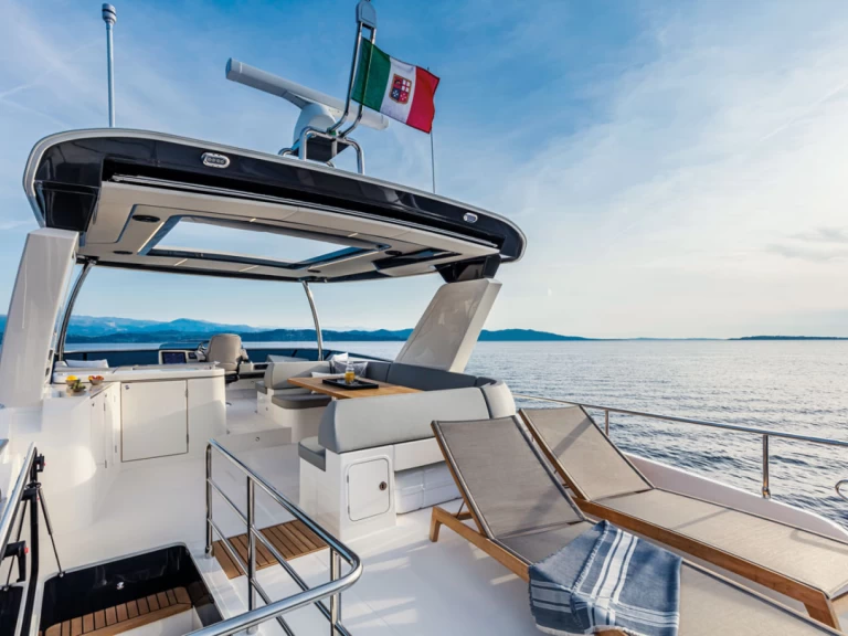 Yacht hire Monaco cheap Azimut 60 Fly
