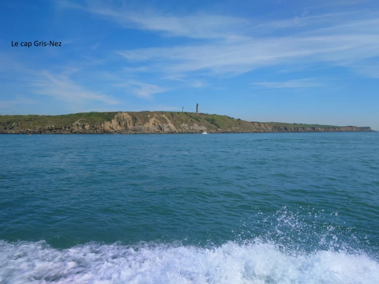 Yacht charter Boulogne-Sur-Mer - Jeanneau Esteou 730 on SamBoat