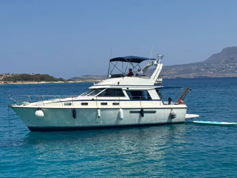 Yacht charter Chania - Princess Princess 385 on SamBoat