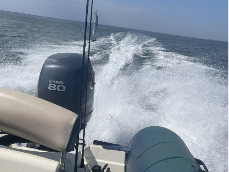 Hire a Bombard Sunrider 550 Bleu La Plaine-sur-Mer