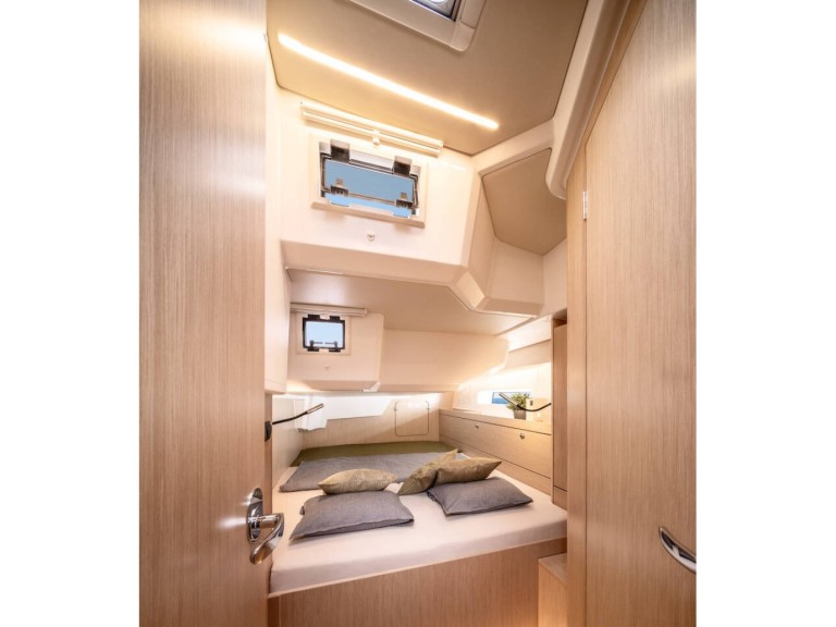 Sailboat hire in Fethiye - Bavaria Cruiser 46