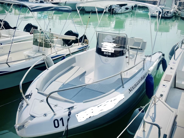 Charter a Buonomo Marine Mariel 560 in Senigallia on Samboat