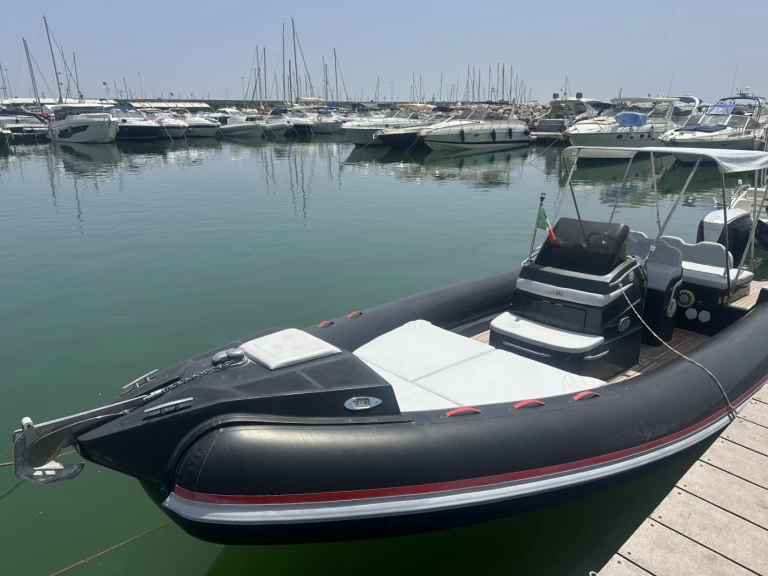 IAVARONE 26  charter bareboat or skippered in  Porto di Salerno