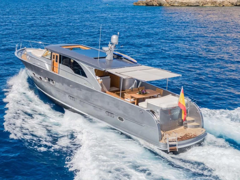 Yacht charter Dénia - Lobster 62 on SamBoat