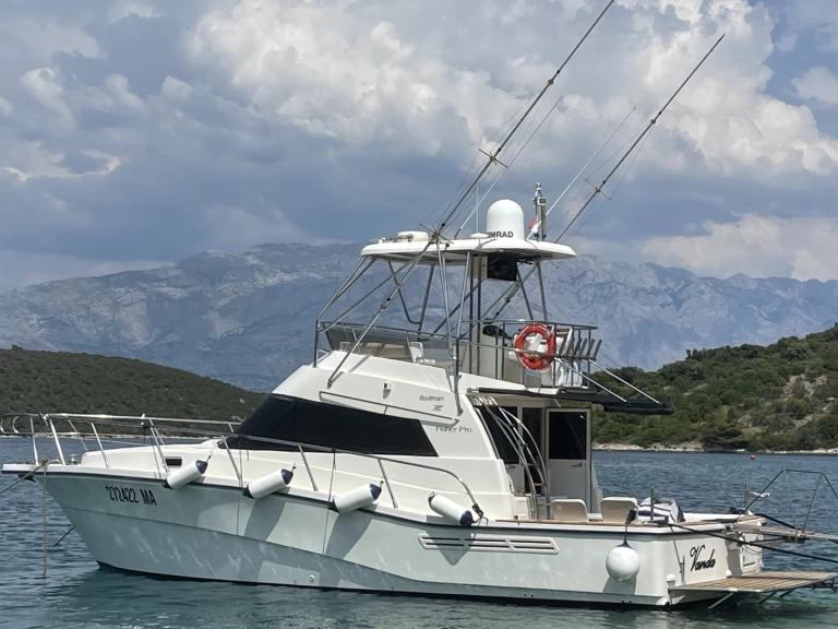 Hire a Rodman Rodman 1250 Fisher Pro Makarska