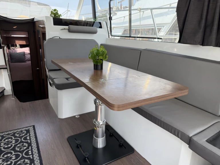 Yacht charter Saint-Mandrier-sur-Mer - Bénéteau Antares 11.20 Fly on SamBoat