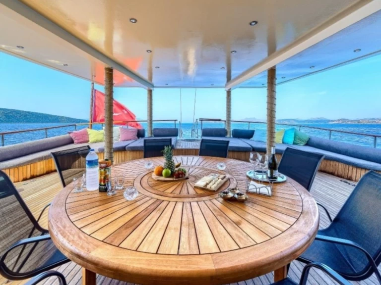 Yacht charter Bodrum - Custom Made D120 on SamBoat