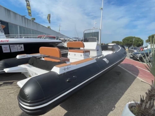 Hire RIB with or without skipper Tiger La Rochelle