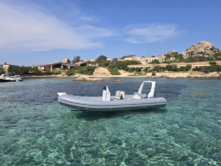 Hire RIB with or without skipper Bwa Maddalena archipelago