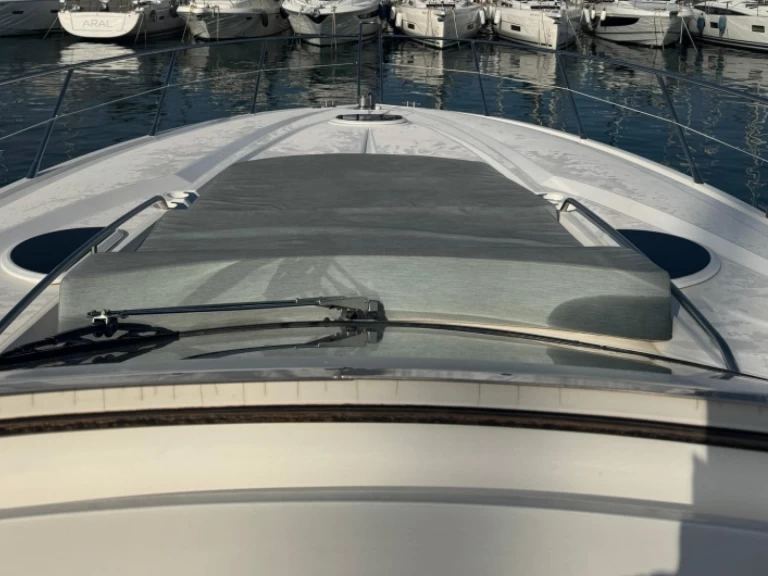 Motorboat hire in Dénia - Sunseeker Portofino 53