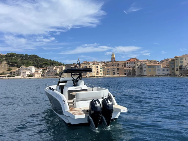 Motorboat hire in Port des Marines de Cogolin - Sessa Marine Key Largo 34