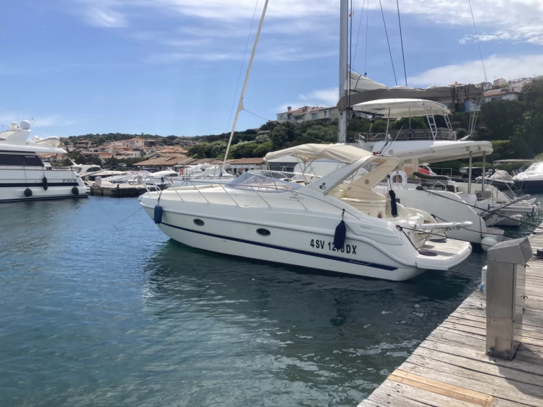 Hire Motorboat Cranchi with a boat licence