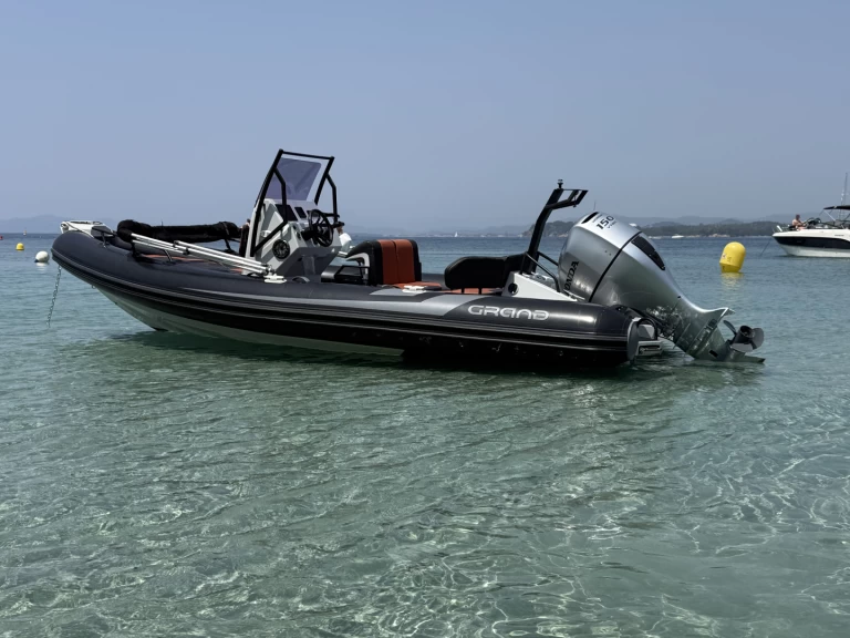 RIB hire in Hyères - Tiger 740 Pro Line