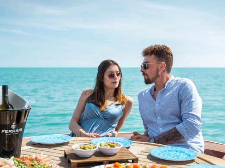 Hire Motorboat with or without skipper Jeanneau Vieste