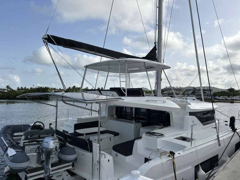 Catamaran to hire Playa Sardinera at the best price