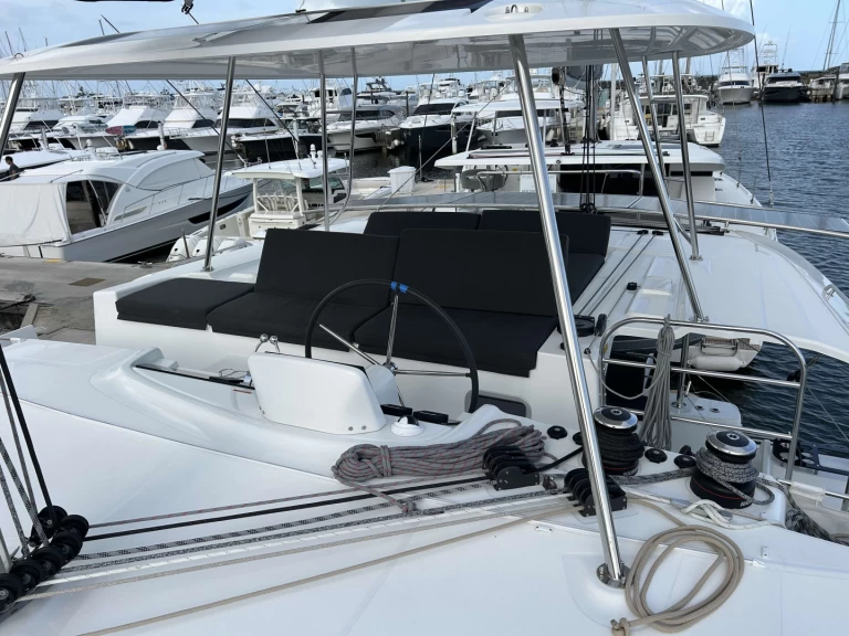 Charter a Lagoon Lagoon 46 in Playa Sardinera on Samboat