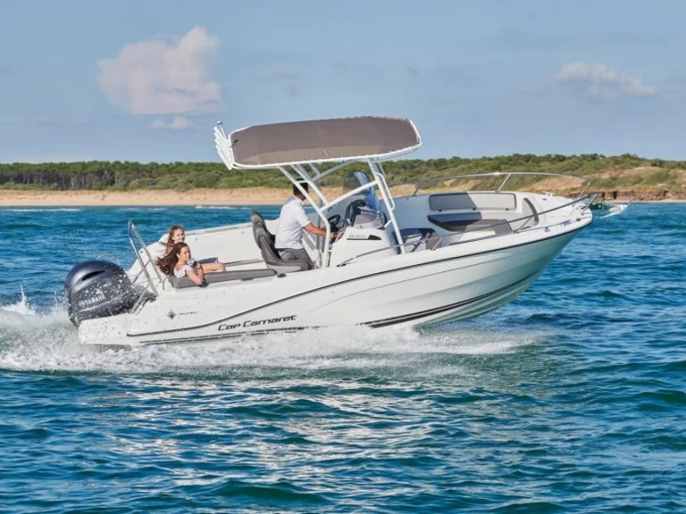 Hire Motorboat Jeanneau with a boat licence