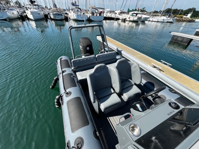 RIB hire in La Forêt-Fouesnant - Highfield Patrol 660