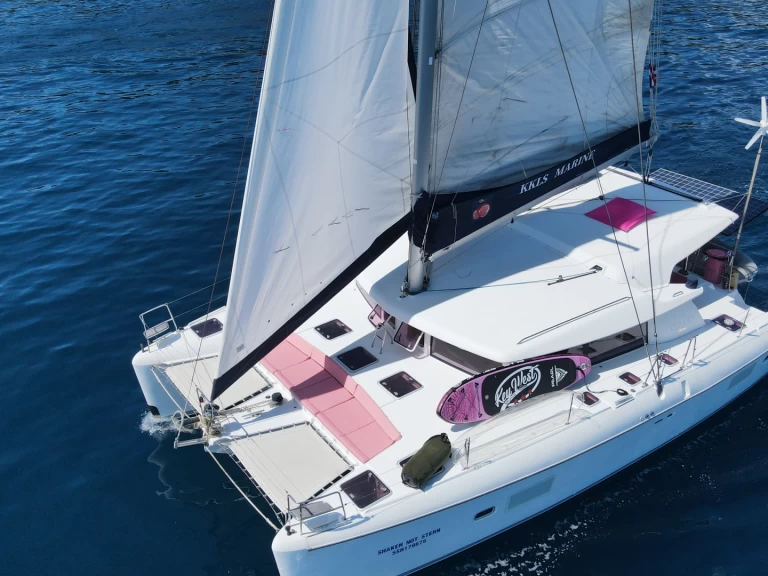 Catamaran hire in Phuket (City) - Lagoon Lagoon 421
