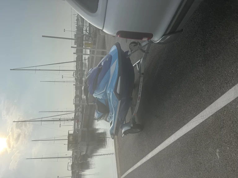 Hire a Yamaha VX DeLuxe Saint-Cyprien