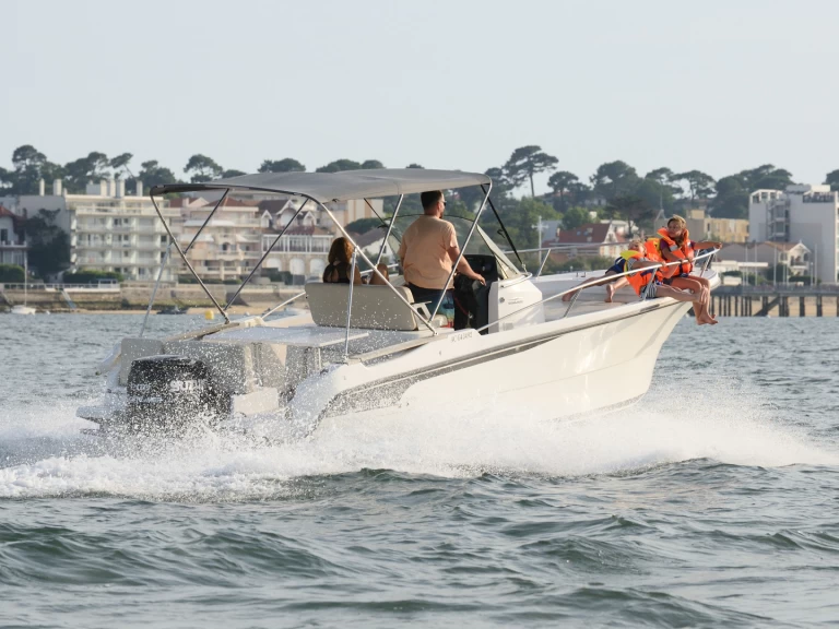 Yacht charter Arcachon - Ocqueteau Abaco 800 Open CC on SamBoat