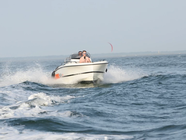 BMA BMA X199 charter bareboat or skippered in  Arcachon
