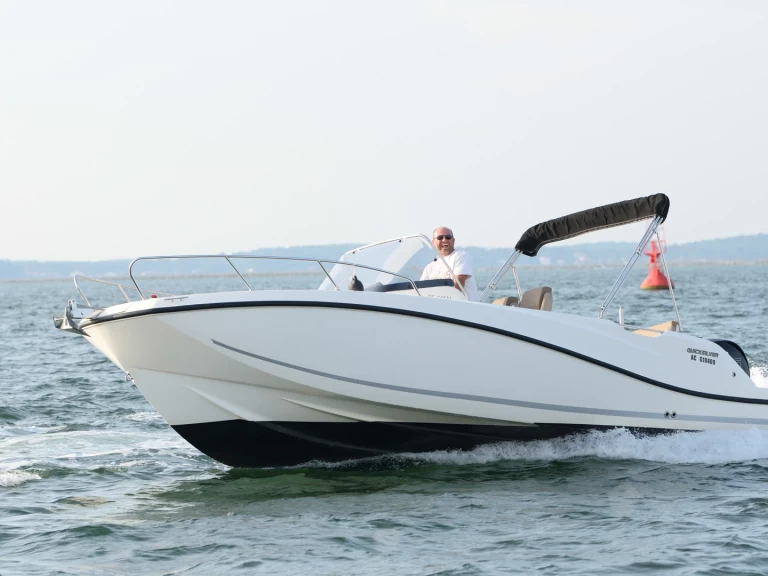 Yacht hire Arcachon cheap Quicksilver 675 Activ Open